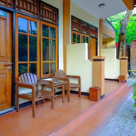 The Ellen Hotel By Ecommerceloka Senggigi Exterior foto