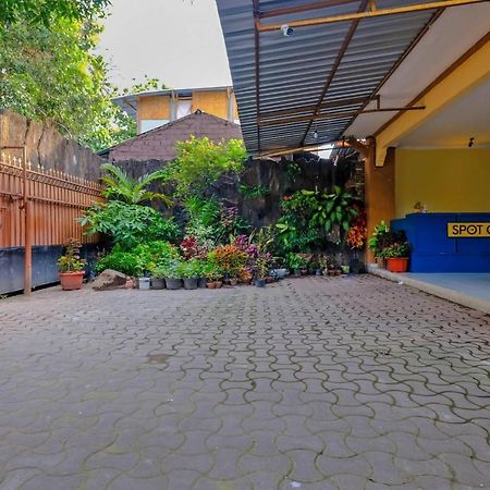 The Ellen Hotel By Ecommerceloka Senggigi Exterior foto